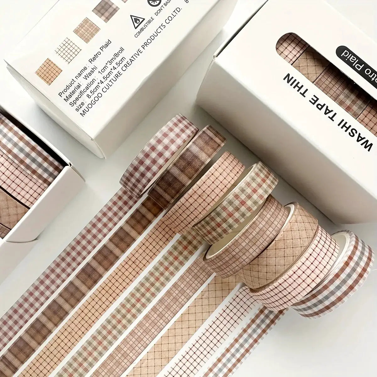 Washi tape set by Simples Market: 20 rolls of delicate flower and plant patterns in beige and brown tones.
