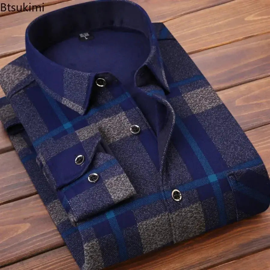 Men's navy plaid flannel shirt with thick fleece lining, long sleeves, button cuffs