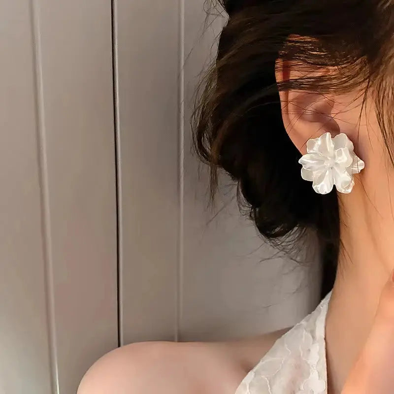 White Flower Stud Earrings Folded Acrylic Side Jewelry For Women And Girls Japanese Style Sweet Floral Charm