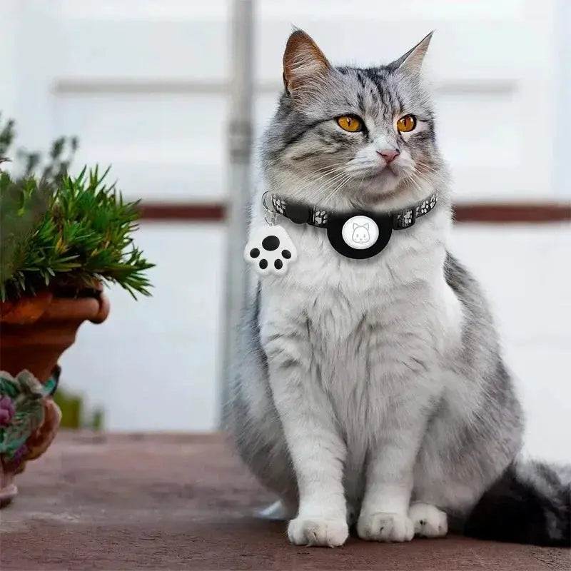 Mini Pet Anti-lost GPS Tracker on a cat collar by Simples Market; black round locator with paw icon