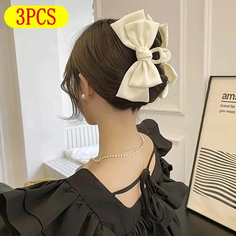 LuxeLocks Super Large Bowknot Grip Clip High End Hair Accessory For Women With Secure Hold And Fashionable Style