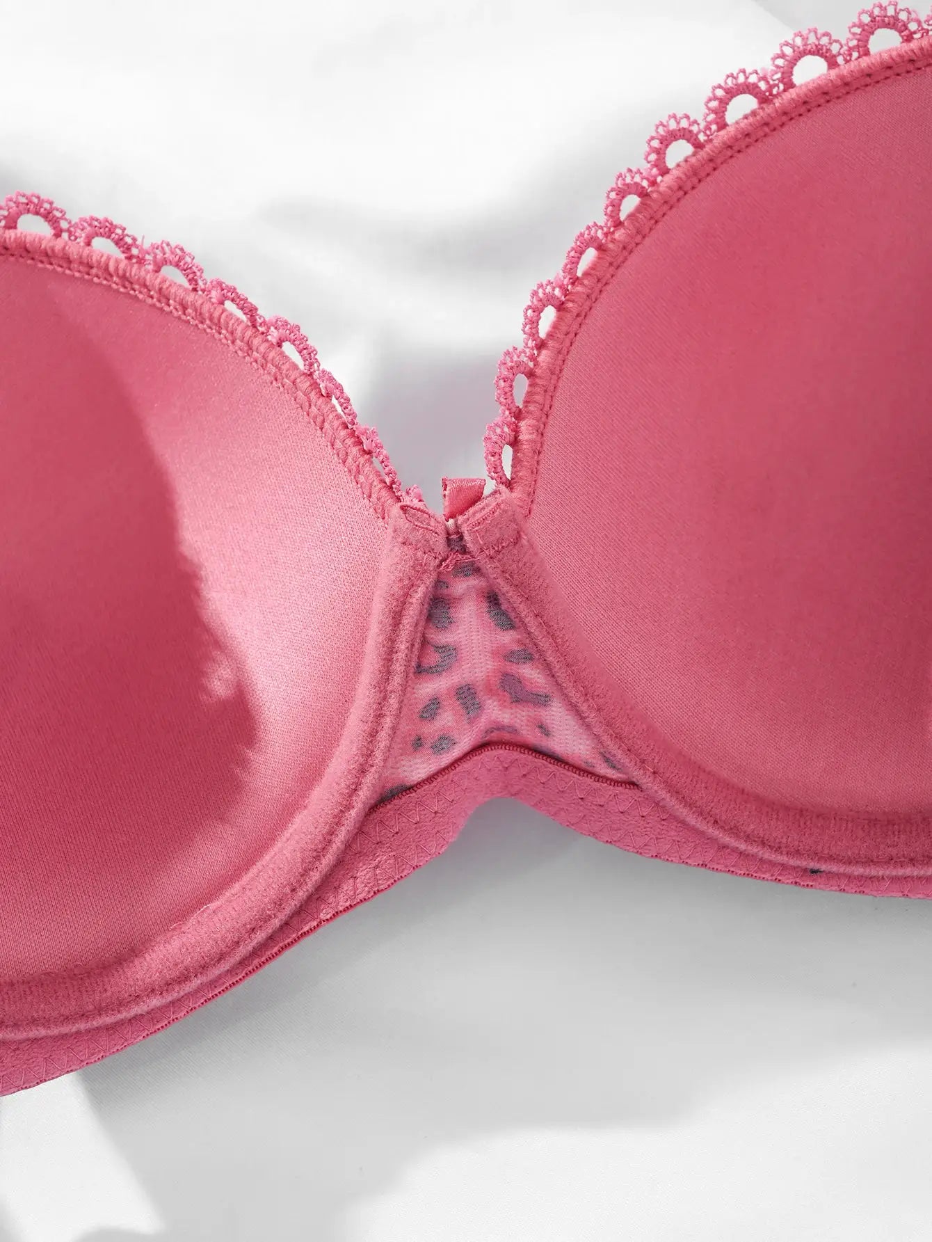 Pink Diana Rose push-up bra with leopard-print lining and lace trim by Simples Market