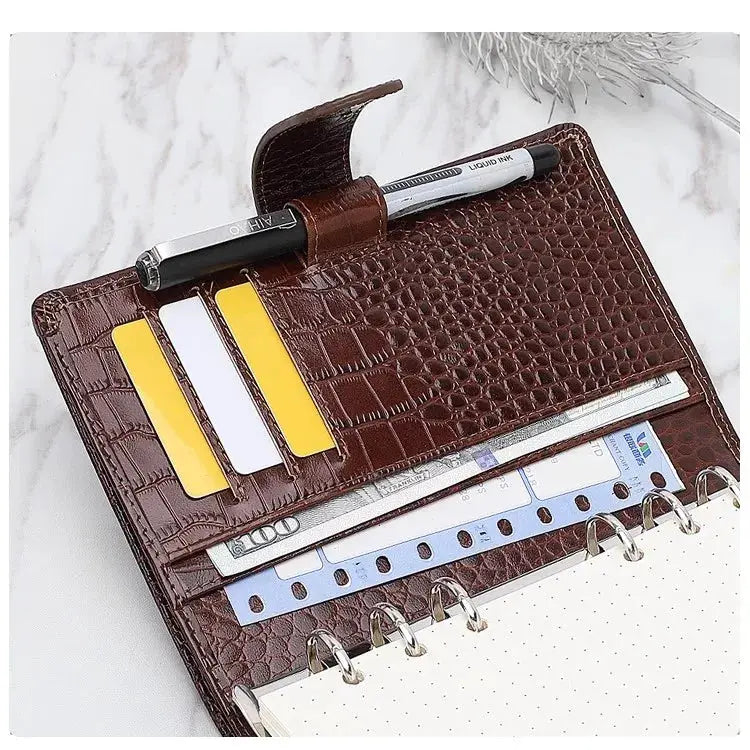 Yiwi genuine leather pocket-size planner by Simples Market; brown crocodile-embossed leather with ring binder and pen