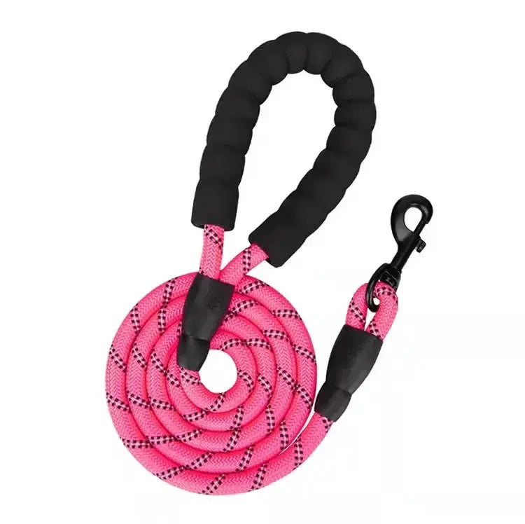 Strong Durable Reflective Nylon Dog Leash For Small Medium And Large Dogs Heavy Duty Tow Safe Walk