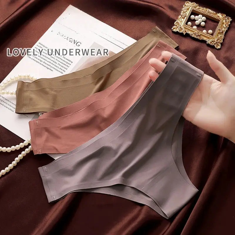 4-piece set of seamless Brazilian panties in earth tones with ice-silk low-waist briefs
