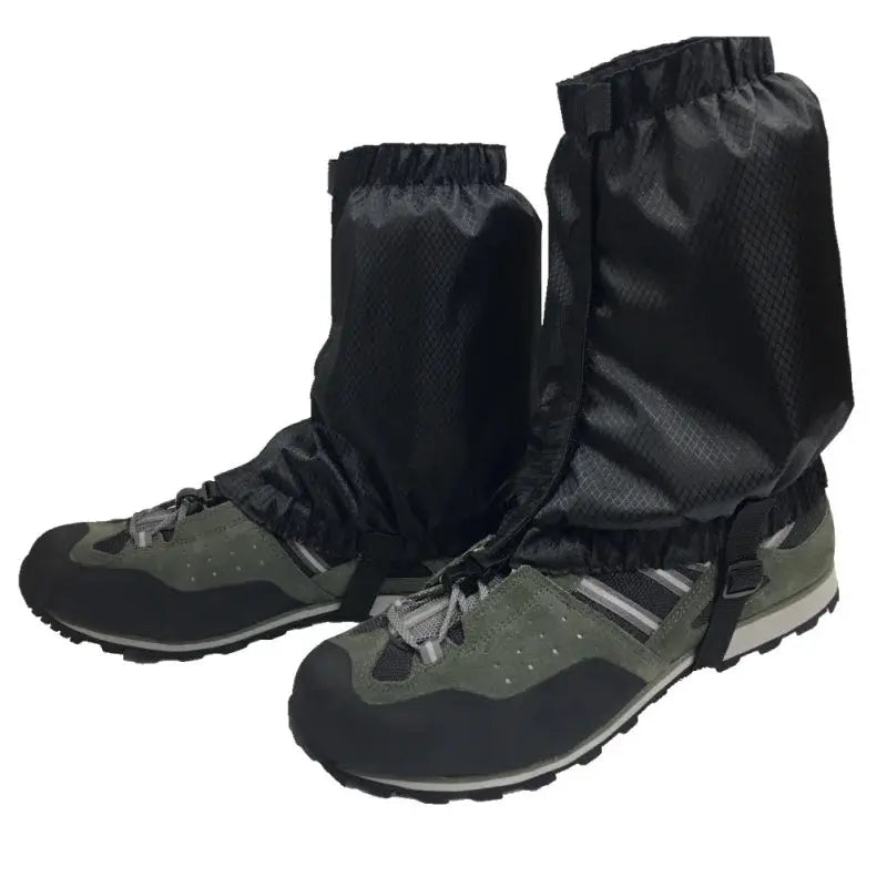 Simples Market pair of waterproof legging gaiters for hiking and skiing, black over-shoe covers with drawstrings.