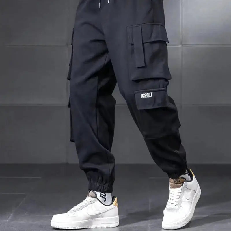 Simples Market men's black cargo pants with multiple pockets and elastic cuffs