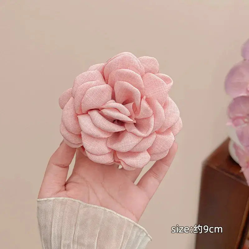 LuxeHair Stereoscopic Rose Hair Clips For Women Sturdy Back Of The Head Shark Clips Fashionable Hair Accessories