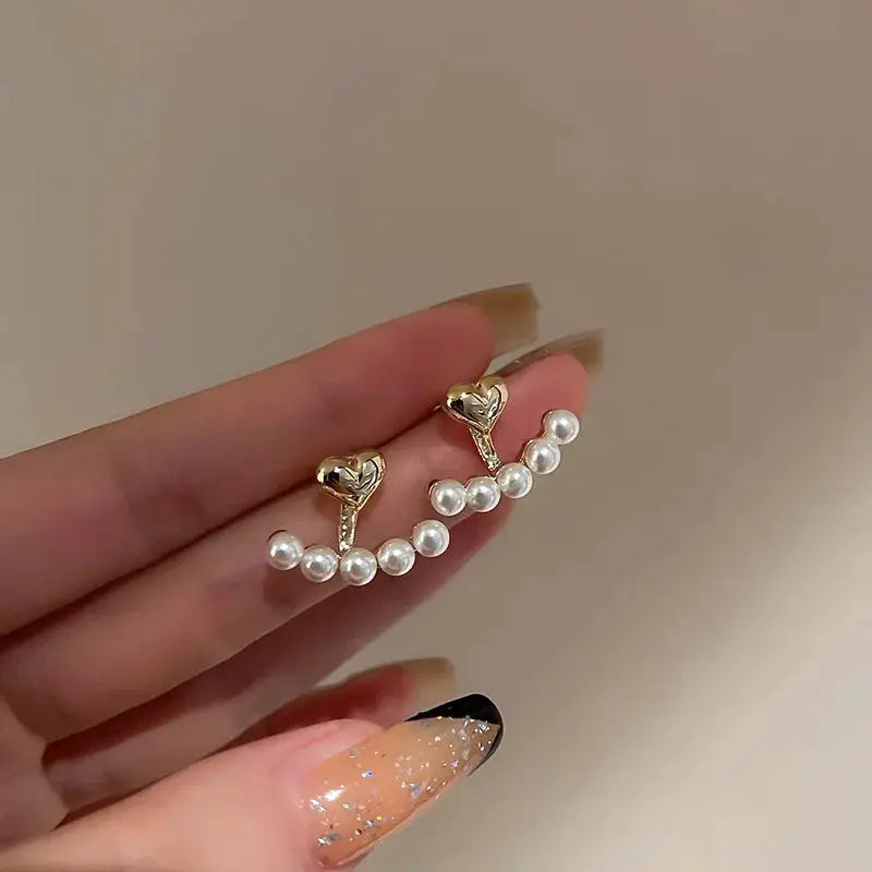 Light Luxury Imitation Pearl Stud Earrings Heart Shaped Ear Stud For Women Fashion Party Wedding Jewelry Gift