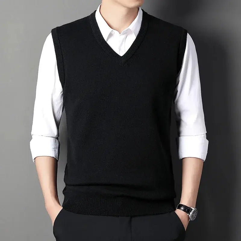 Men's black V-neck knitted vest worn over a white shirt, Simples Market casual warm top