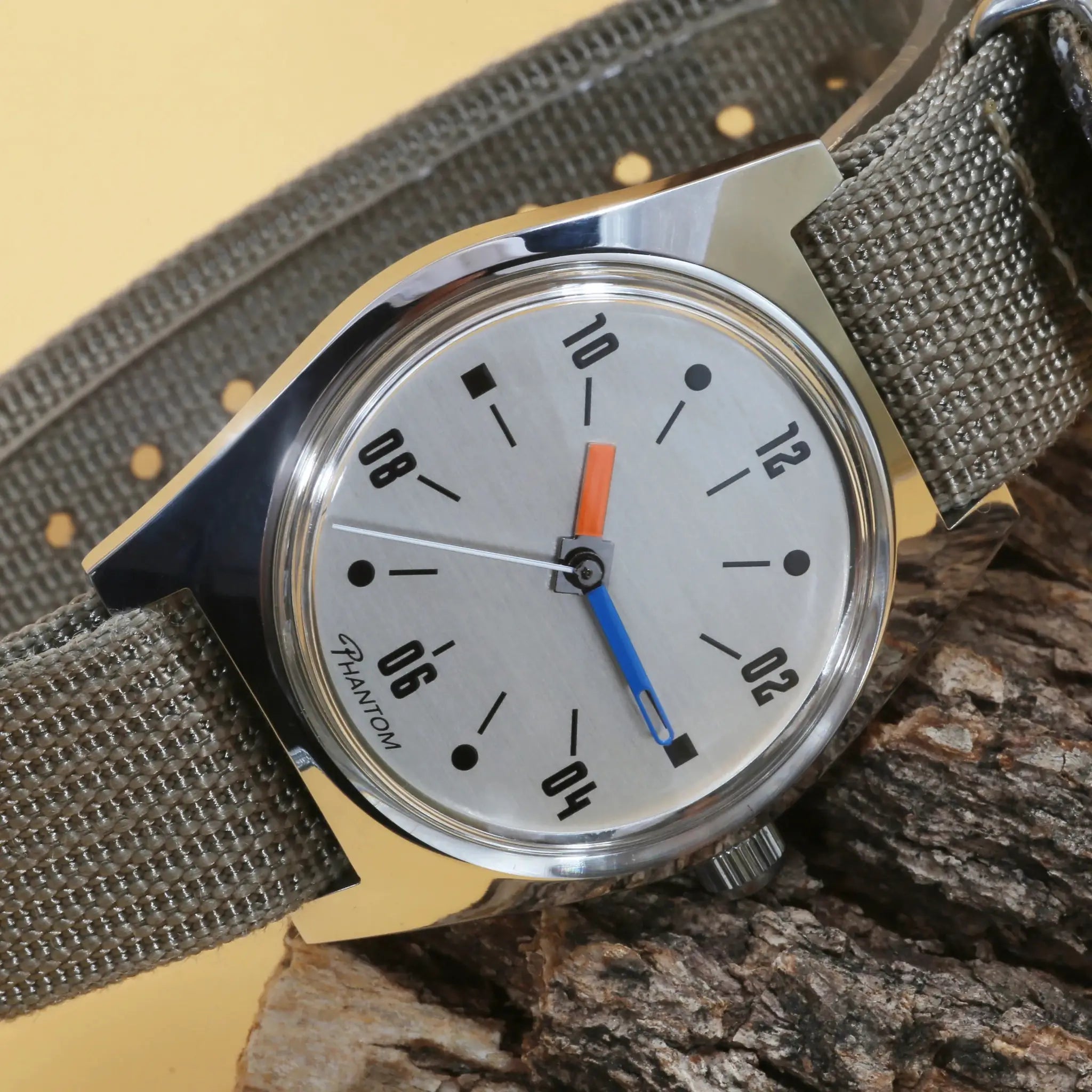 7120 hand-wind mechanical watch, 36mm, silver case with gray fabric strap, Simples Market