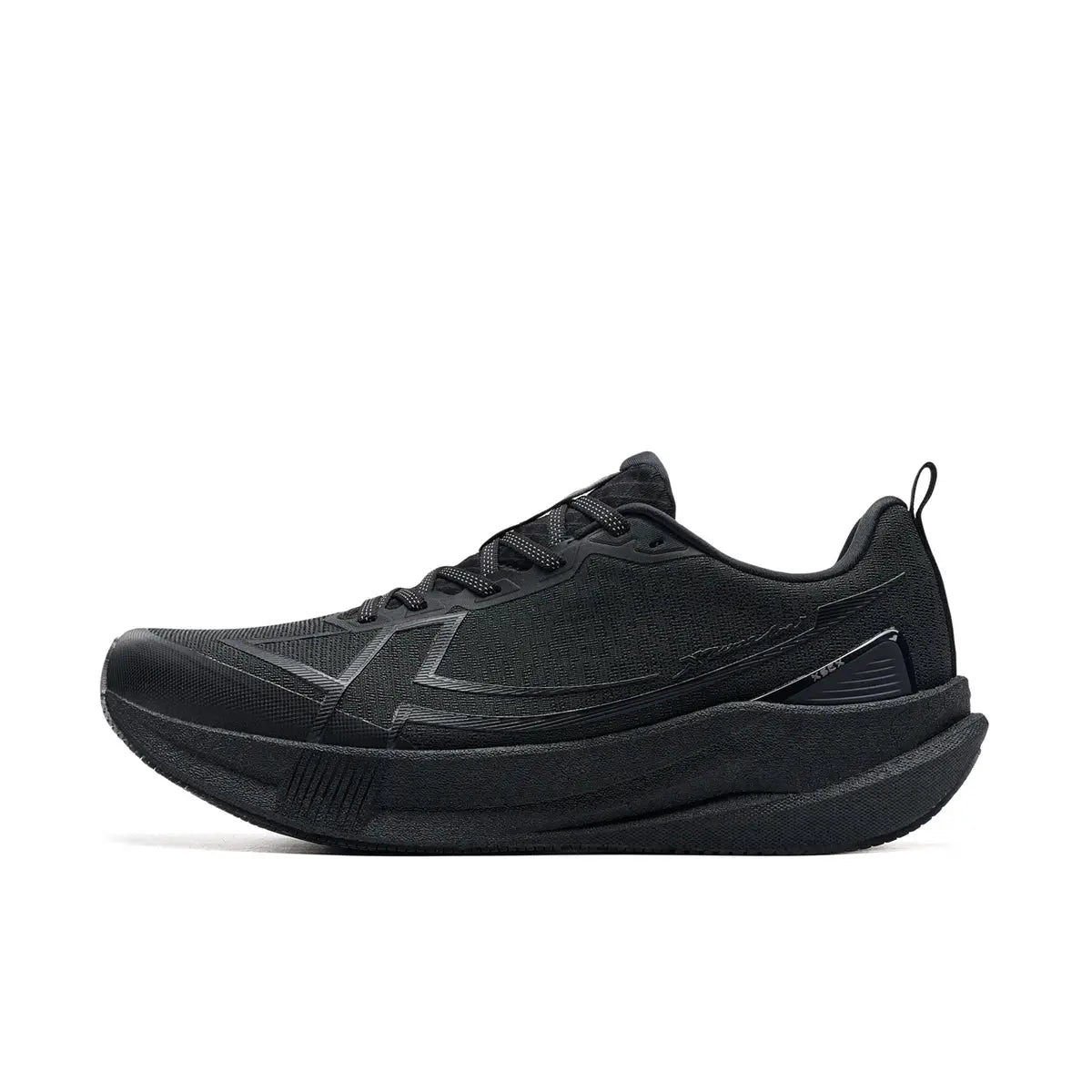 Xtep black running shoes with mesh upper and cushioned chunky sole