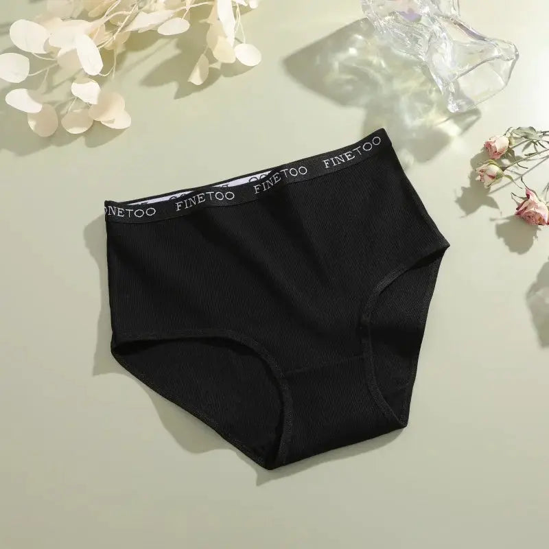 Women's black seamless cotton briefs with FINETOO waistband, low-rise breathable underwear