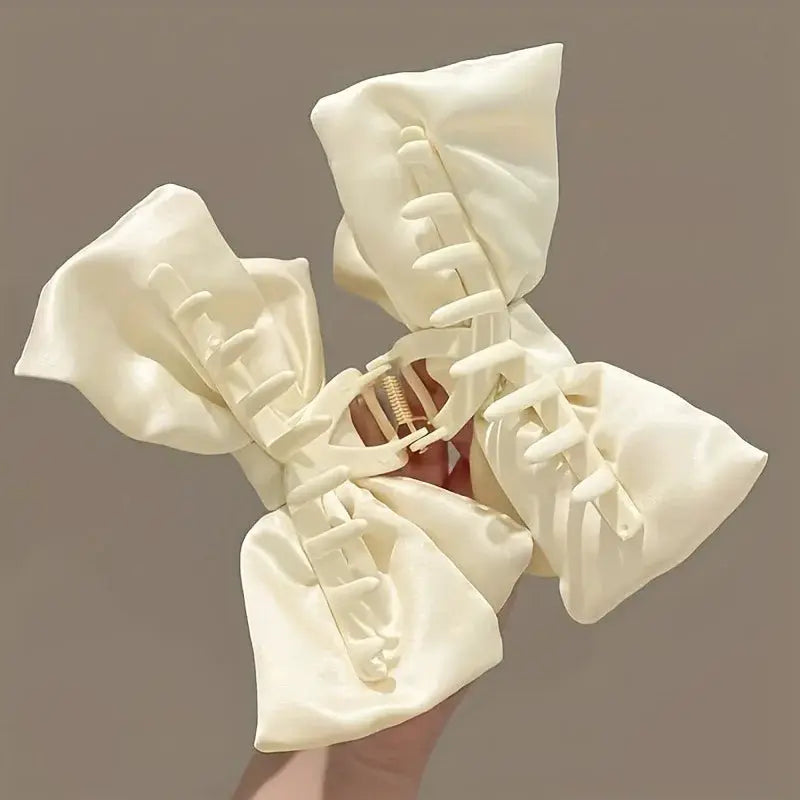 LuxeLocks Super Large Bowknot Grip Clip High End Hair Accessory For Women With Secure Hold And Fashionable Style