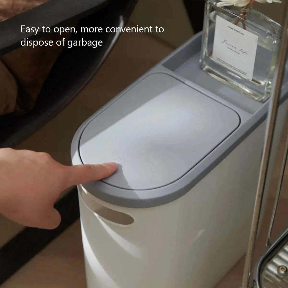 Bathroom trash can with lid, large-capacity gray plastic by Simples Market.