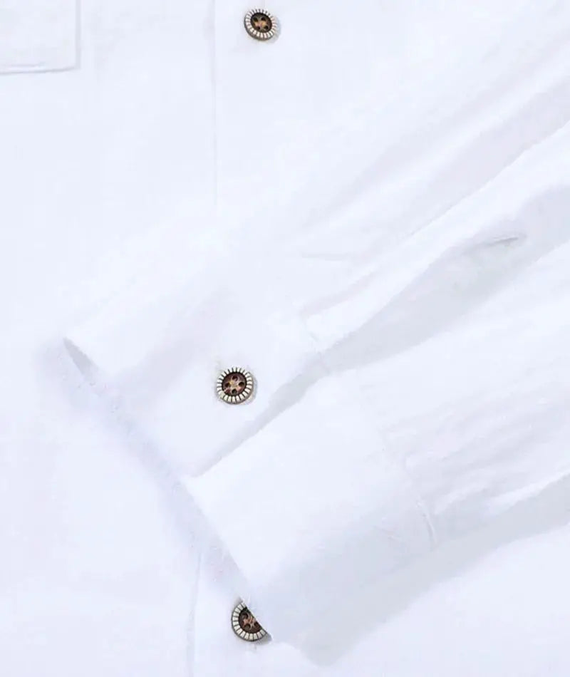 Men's white linen long-sleeve shirt with button-up front and double chest pockets Simples Market