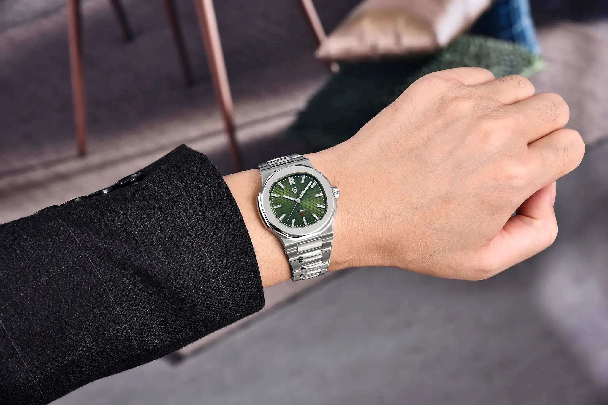 Pagani Design 40mm men's stainless steel automatic watch with green dial on metal bracelet