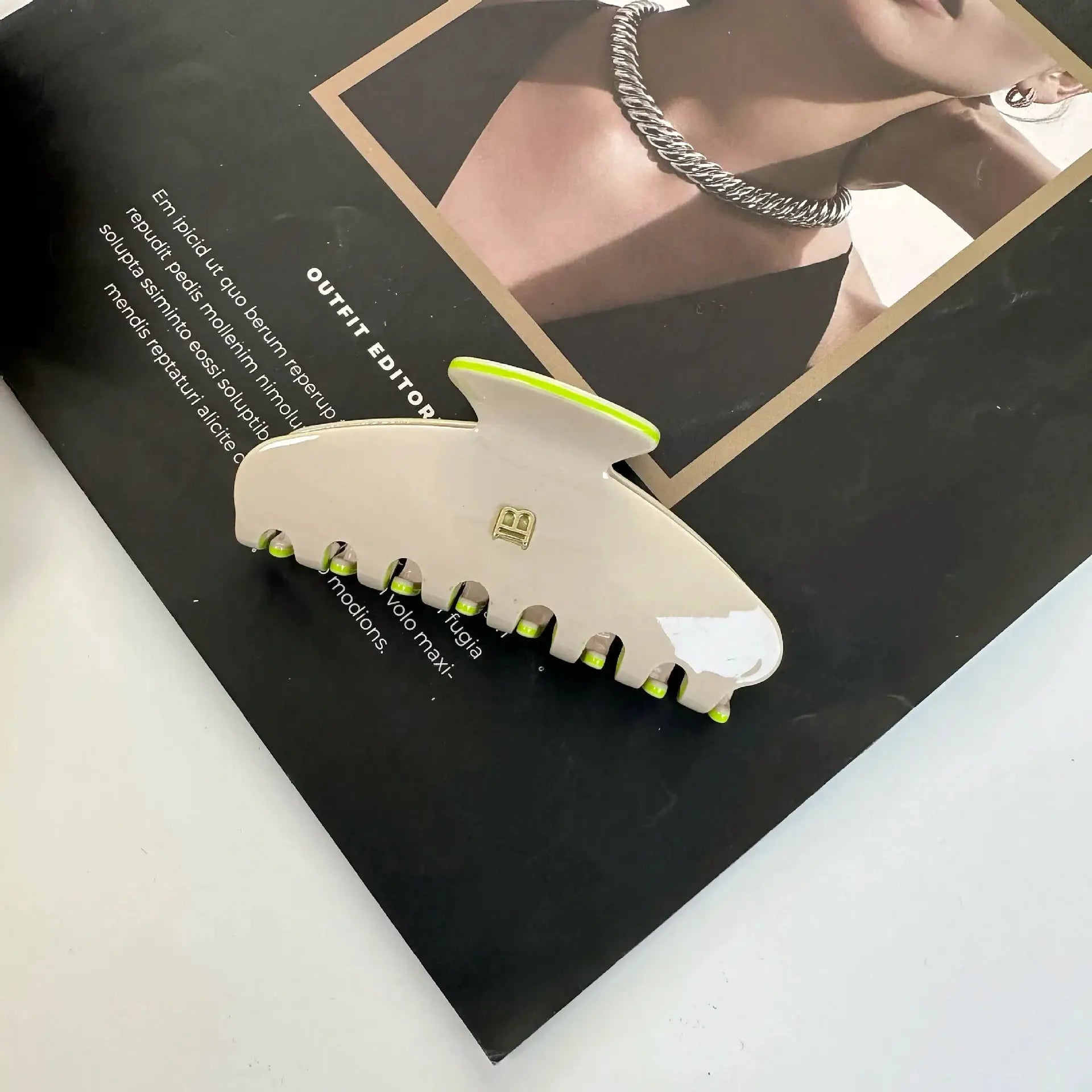 Women’s Shark Hair Claw - Simples Market