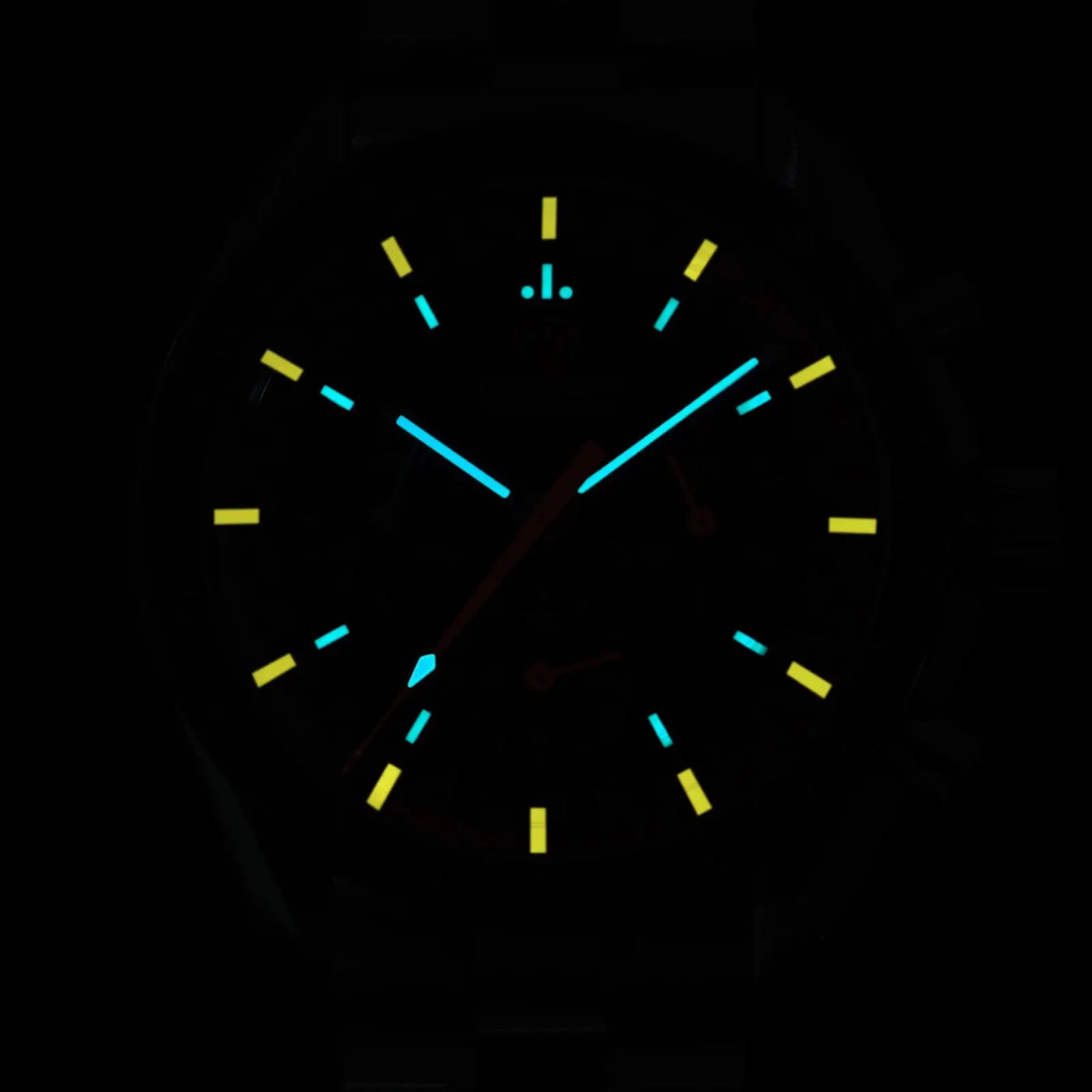 Watchdives WD1863 39mm watch with luminous blue hands and yellow hour markers