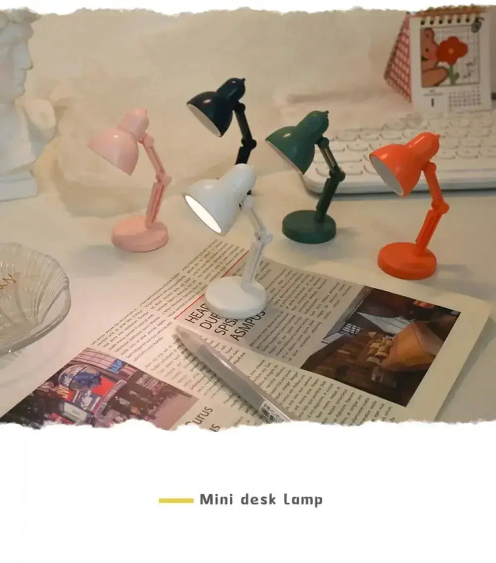 Mini book light with clip LED desk lamp by Simples Market in pink, white, black, green and orange