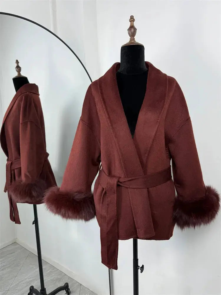 Tossy Fox Fur Wool Overcoat With Fox Fur Cuffs Elegant Loose A Line Short Coat For Autumn And Winter Office Wear