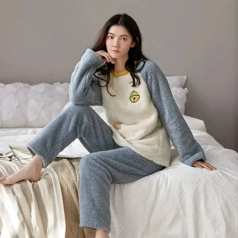 CozyNest Thickened Flannel Women Sleepwear Set Padded Bear Two Piece Nightwear For Autumn Winter Warm Coral Velvet