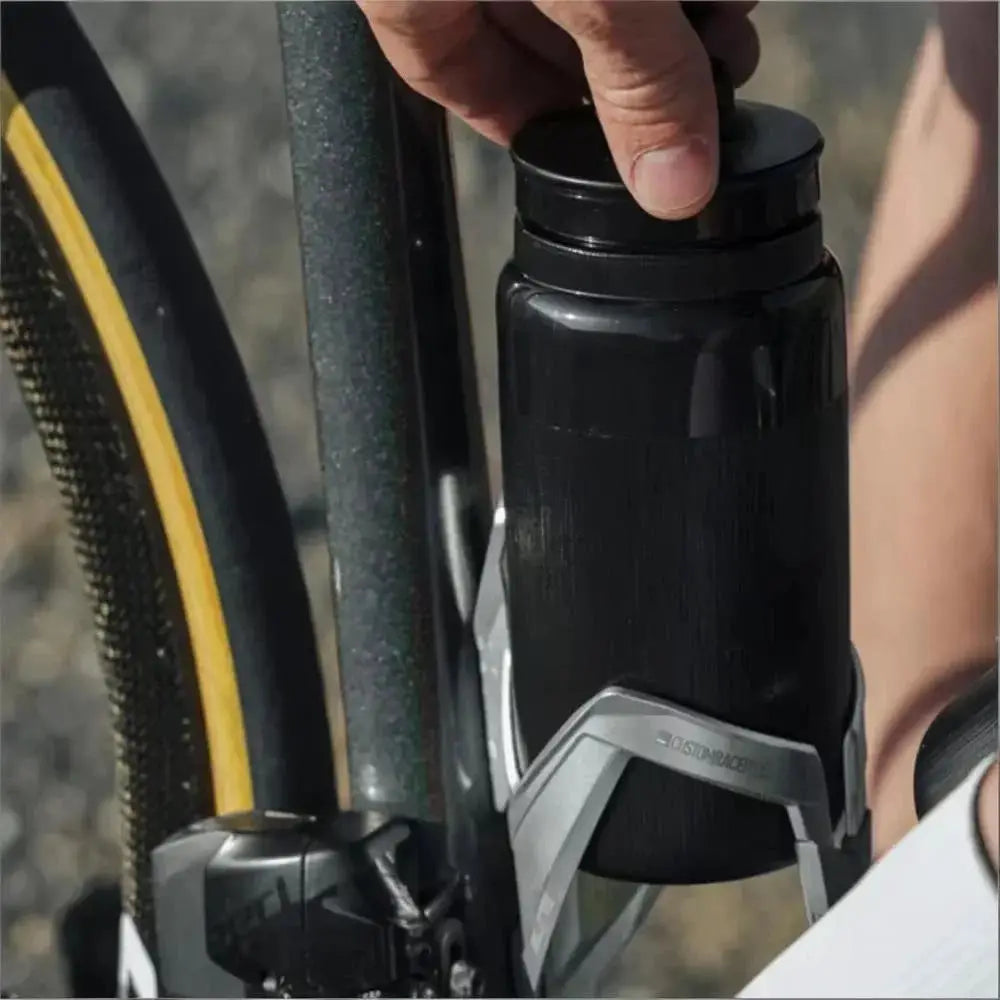 Ultra Light Bicycle Water Bottle Flyer 550ml 750ml Hydration Bottle for Cycling France Tour