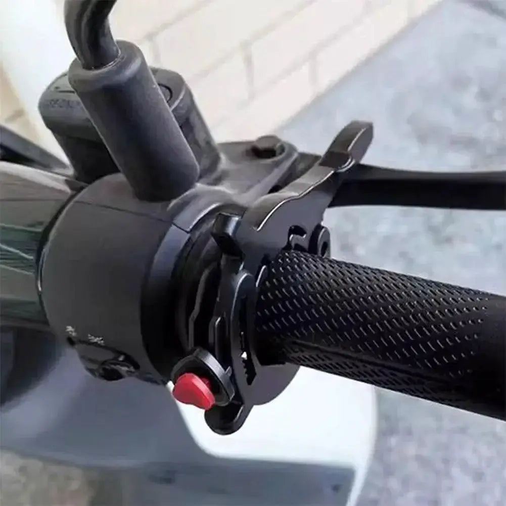 Universal Motorcycle Throttle Cruise Control Clip for Smooth Riding and Reduced Hand Fatigue