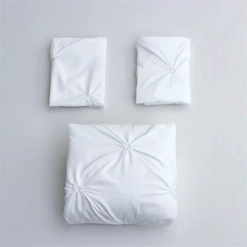 Queen Comfort Set 3Pieces duvet cover and pillowcases in white, bed-in-a-bag bedding by Simples Market