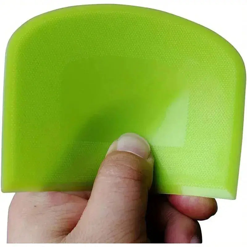 One Piece Plastic Cake Cream Spatula Dough Knife Butter Scraper With Smooth Edge For Baking Tools
