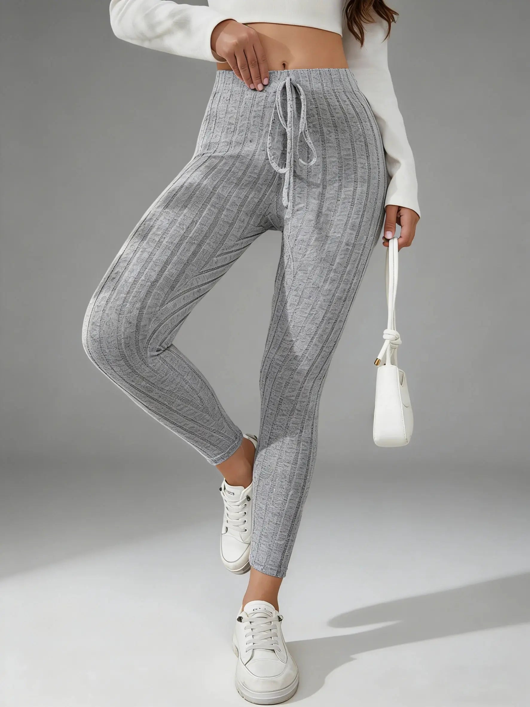 Simples Market women's gray knit leggings with drawstring elastic waist and sporty casual look
