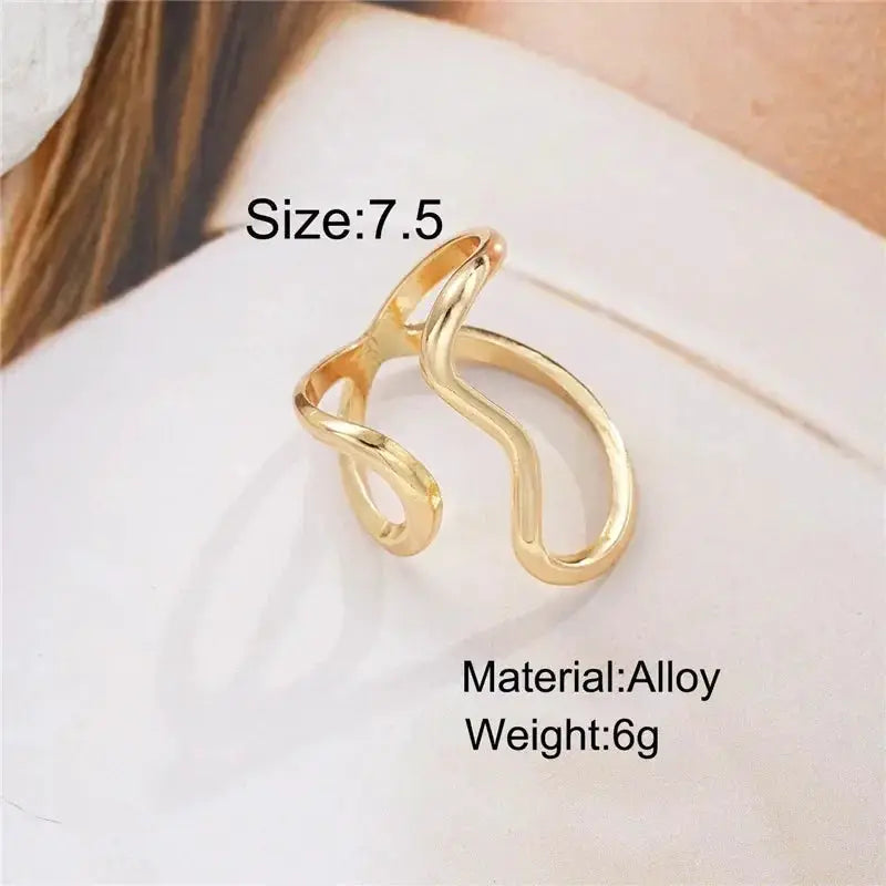 Gold-tone irregular alloy rings, two-piece set, for women and men, Simples Market, size 7.5