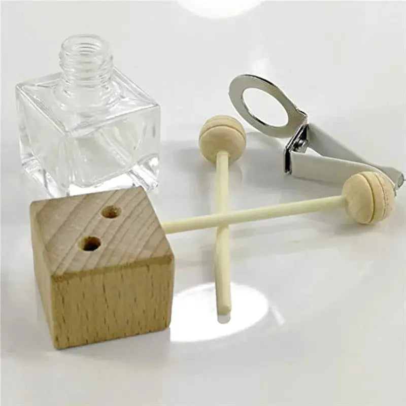 Empty Glass Diffuser Bottle For Car Aromatherapy Refillable Car Perfume Diffuser With Wooden Cap Fragrance Ornament