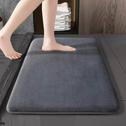 Alfombra de baño gris de terciopelo coral, súper absorbente y antideslizante para suelo y puerta, Simples Market