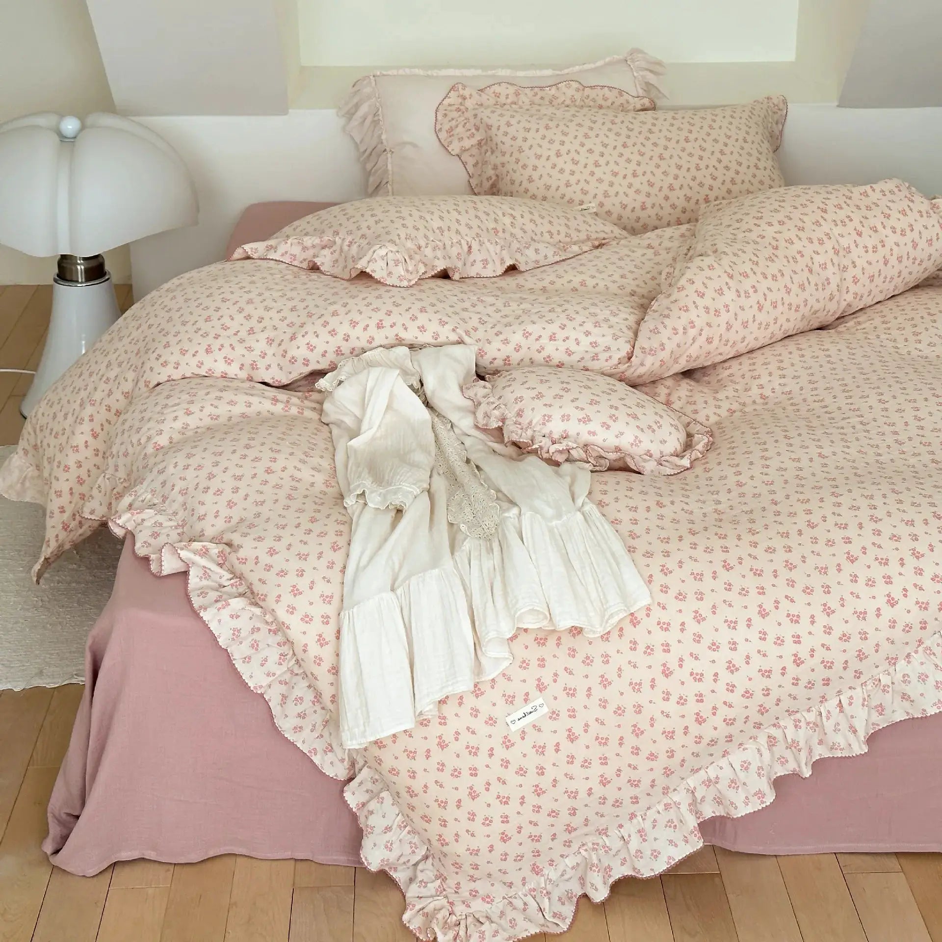 INS Princess 3-piece pink floral gauze bedding set with ruffle edges by Simples Market