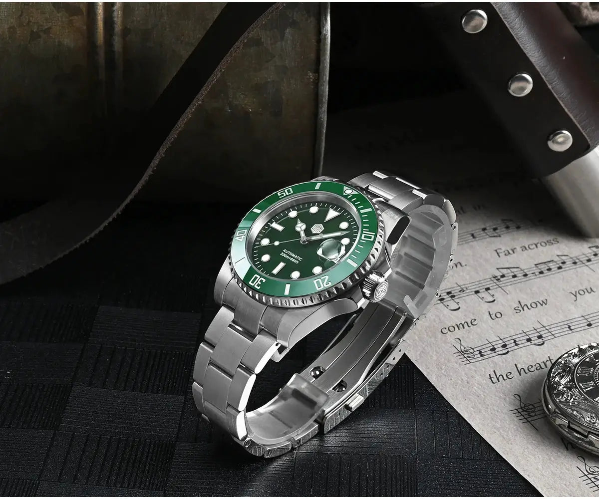 San Martin Water Ghost 40mm diver watch with green bezel, stainless steel bracelet, automatic movement
