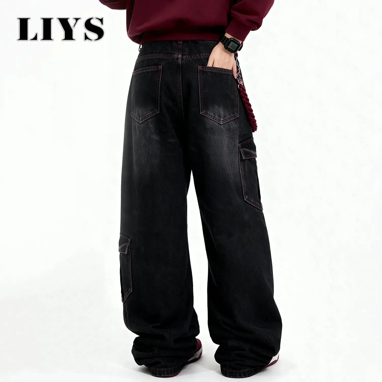 Men's wide-leg black denim jeans by Simples Market with back pockets and side cargo pocket