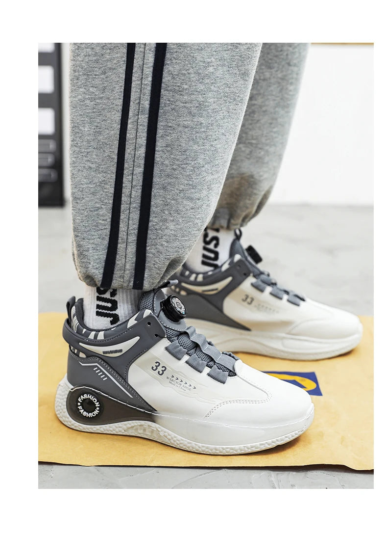 Pair of men's sneakers with rotating buckle in gray and white, non-slip lace-up outdoor shoes by Simples Market.