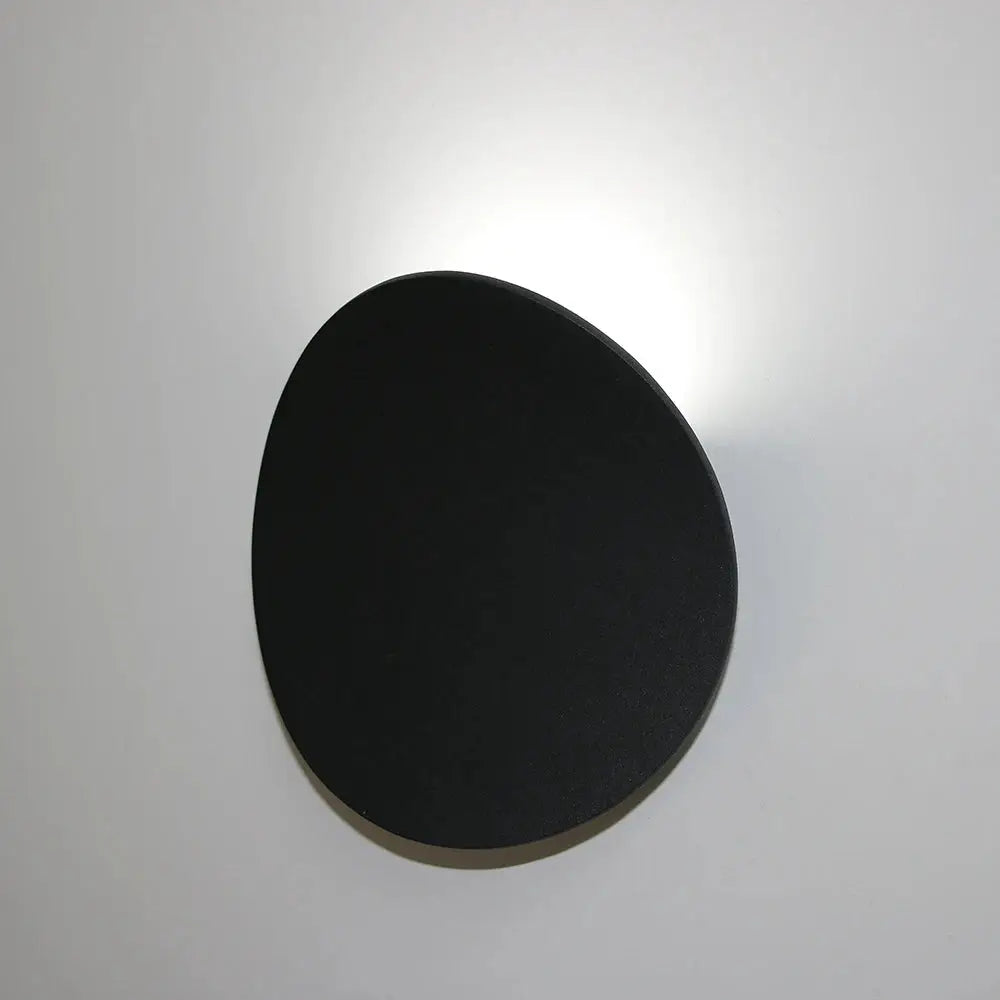 Simples Market LED indoor wall lamp, black aluminum, modern round wall light fixture