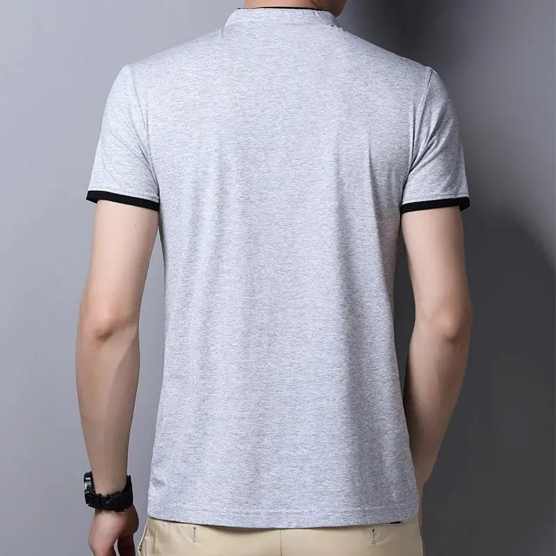 Men's stand-up collar T-shirt, gray with black sleeve cuffs, Simples Market.