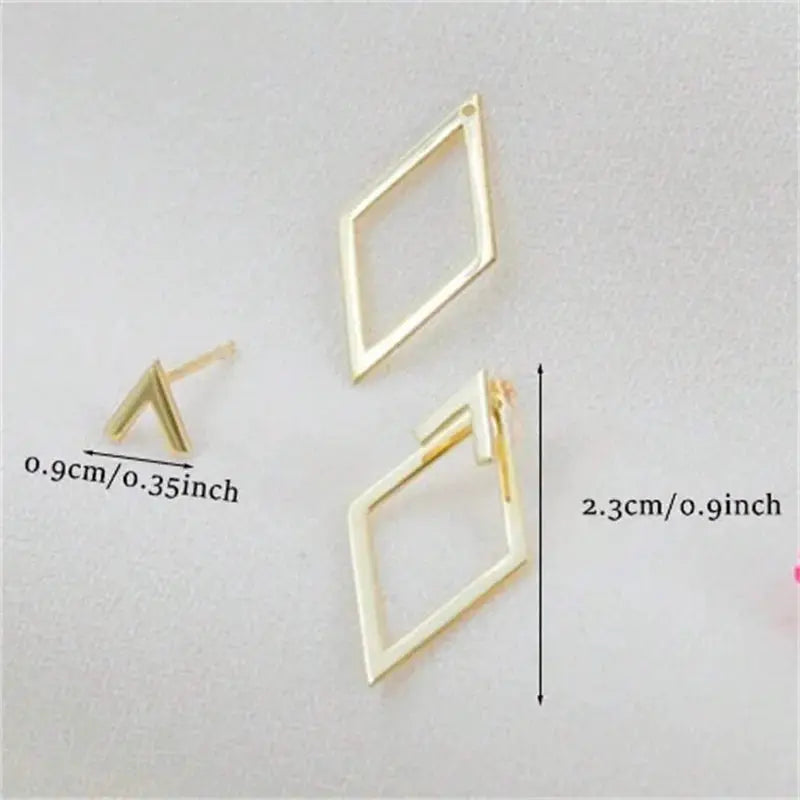Geometric square stud earrings with detachable triangle accents in gold, retro minimalist, Simples Market, set of 2