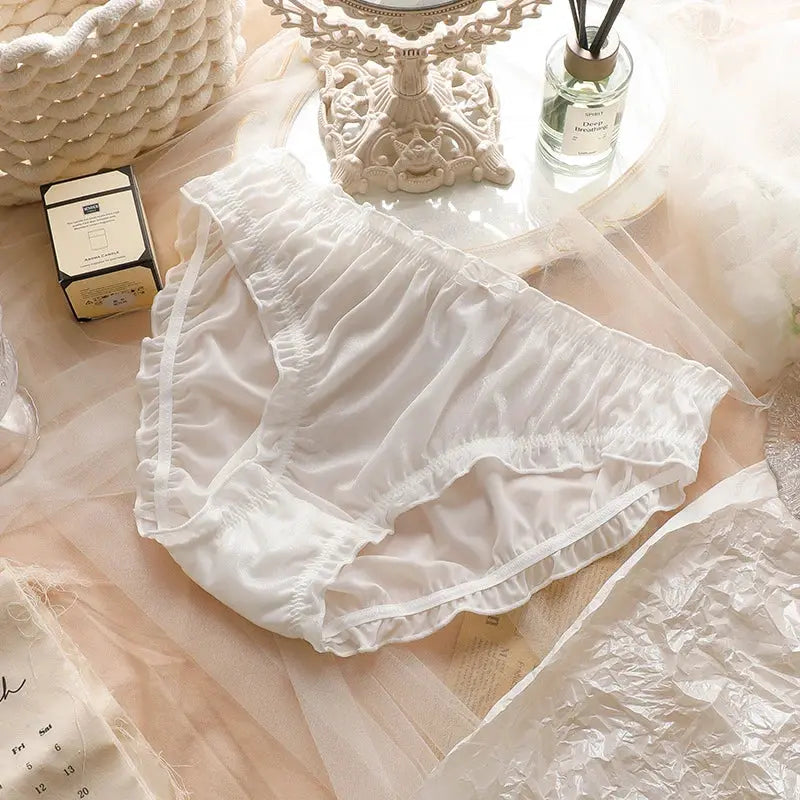 Simples Market white satin panties, large size, ruched waistband and edges