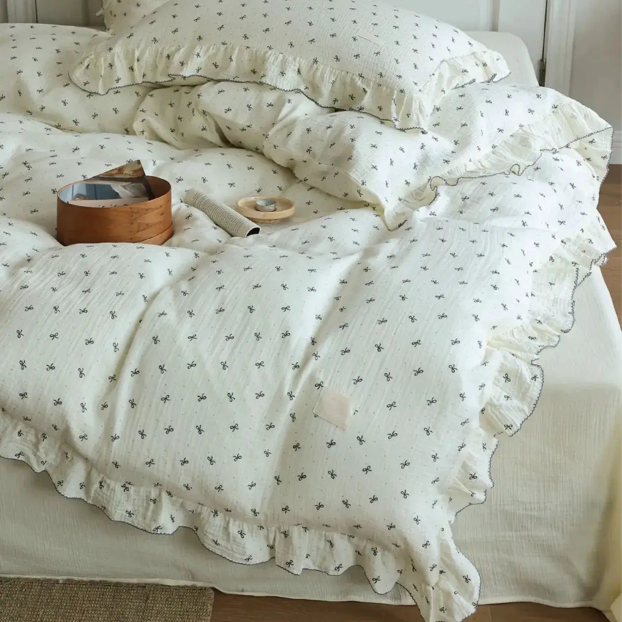 Simples Market INS Princess gauze 100% cotton bedding set with ruffle edge, white floral 3-piece