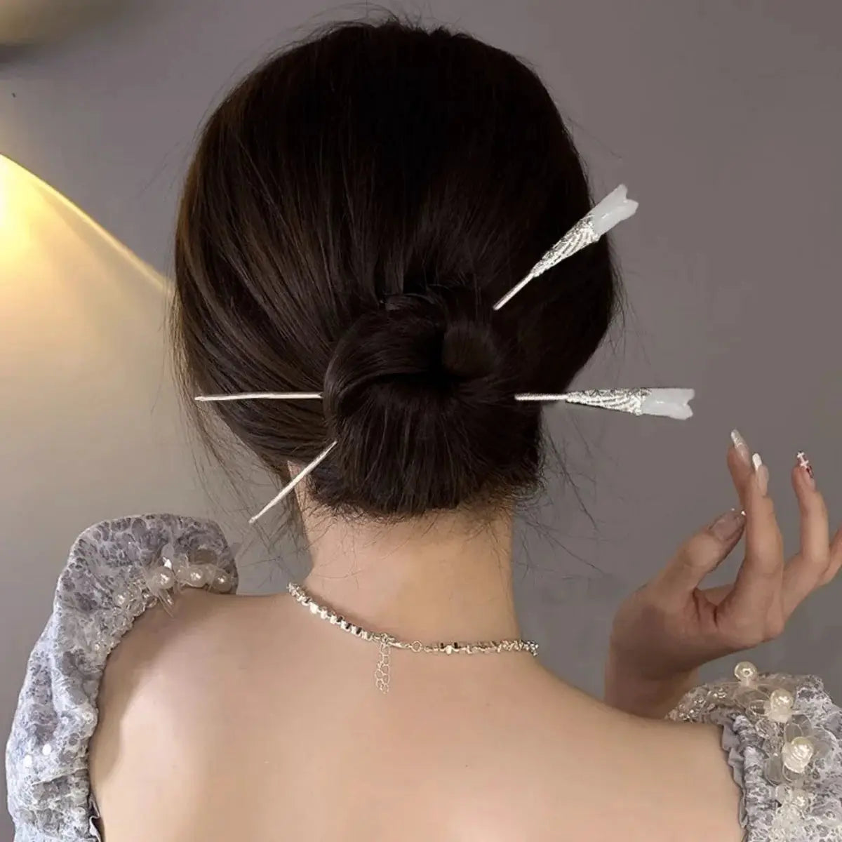 Elegant Chinese Style Romantic Enameled Flower Tassel Hair Clip Alloy Jewelry Hairpin For Women Fashion Accessory