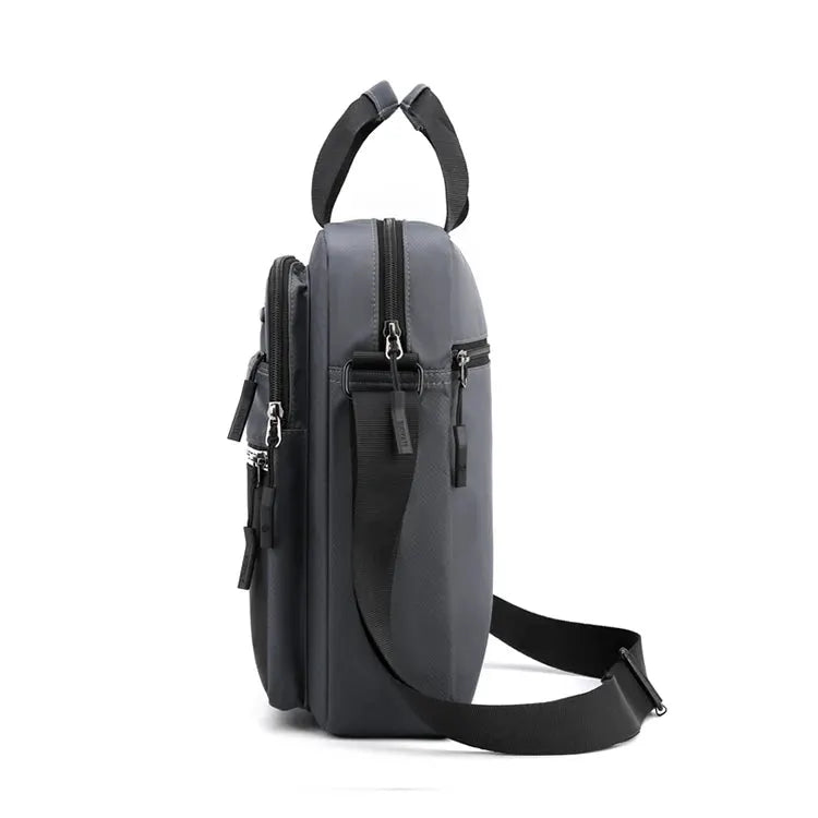 Simples Market men's gray crossbody bag with adjustable shoulder strap and multiple pockets