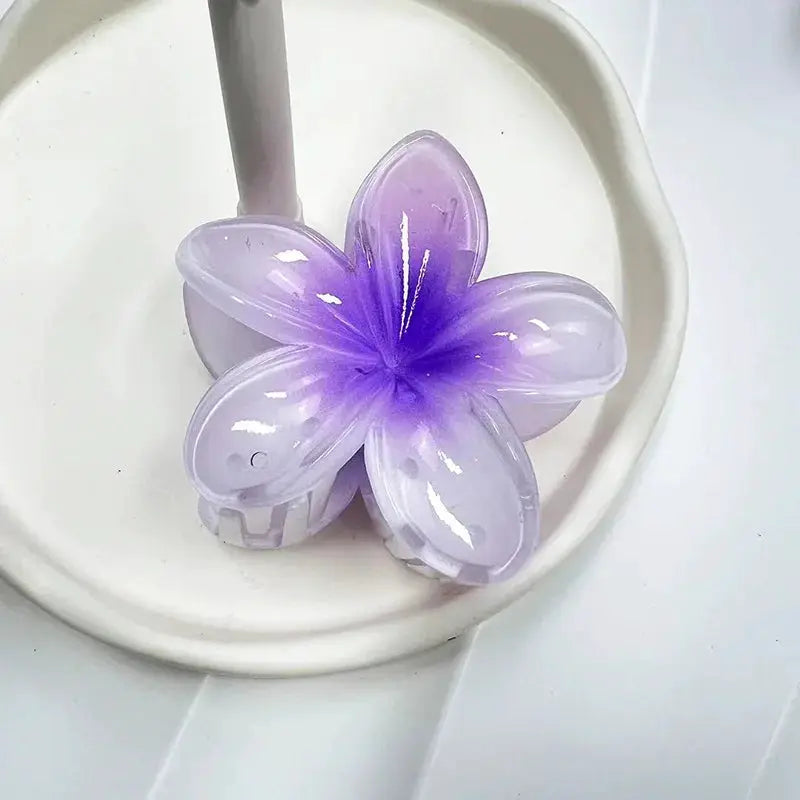 BelleBloom Large Matte Flower Claw Clip Secure All Hair Types With Durable Geometric Design