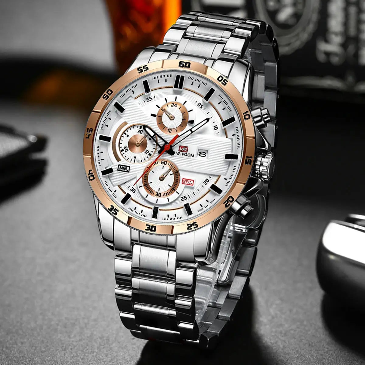 Men's 46mm Sports Style Leather Racing Band Quartz Calendar Watch For Precise Timekeeping