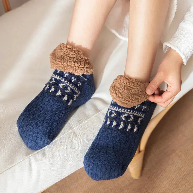 CozyCloud Super Warm Winter Non Slip Floor Socks For Women And Men Velvet Coral Fleece With Silicone Grips