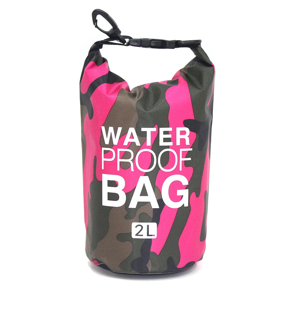 Waterproof dry bag 2L with pink camouflage pattern for outdoor activities