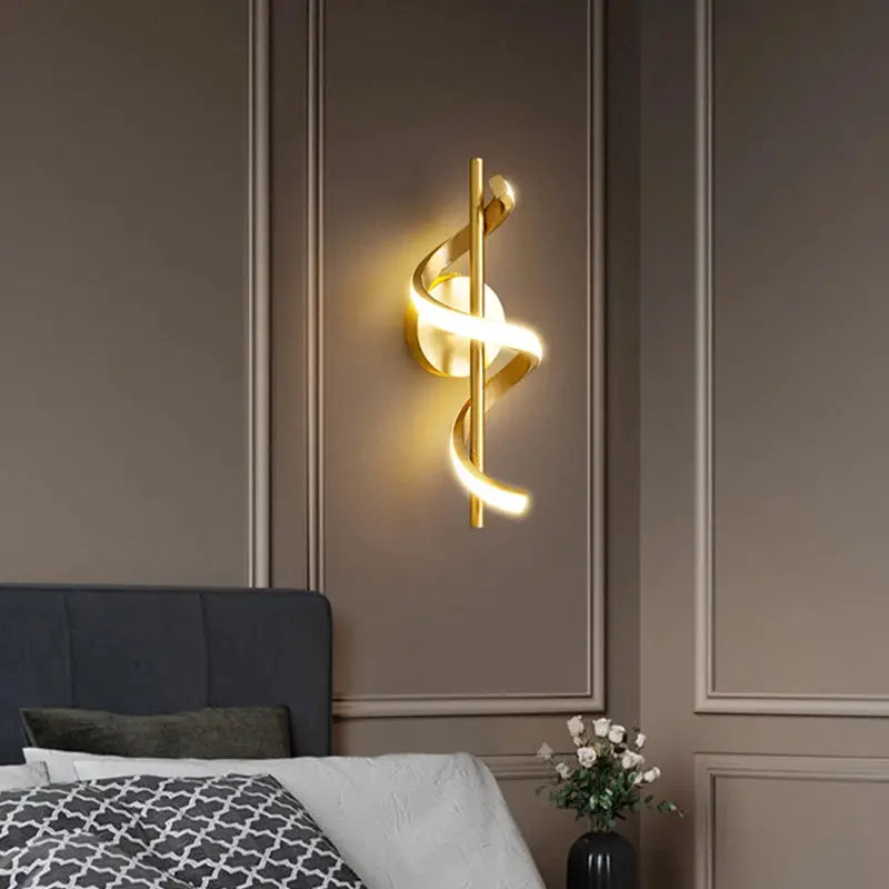 Lustre LED pendant light by Simples Market, gold spiral fixture for ceiling living room decor